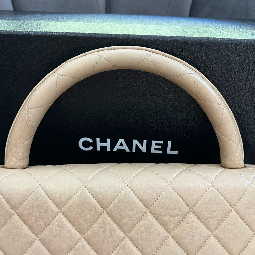 Rare Vintage Chanel Kelly top handle bag 24k Gold Hardware - Picture 6 of 17